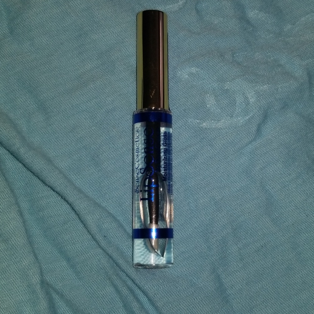 Glossy gloss lipsense